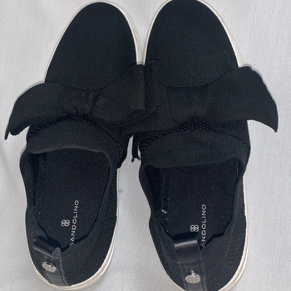 Bandolino Black Bow Slip-Ons